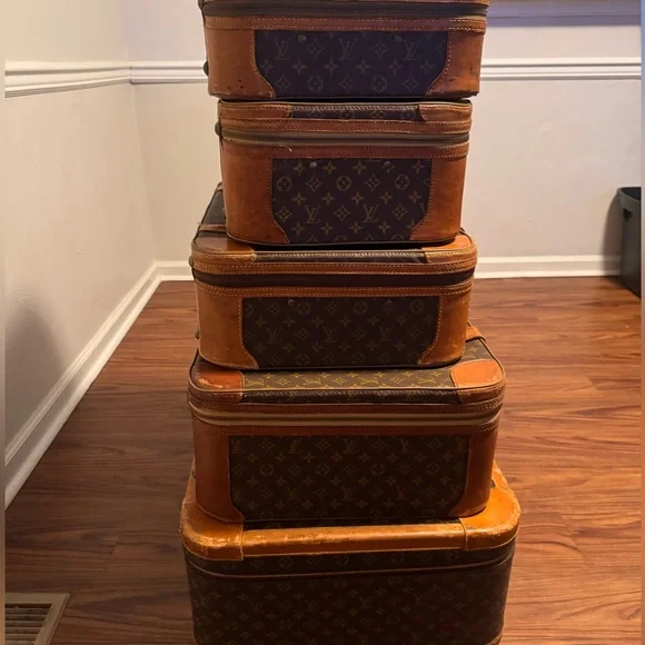 Louis Vuitton Brown and Tan Travel Bags - Picture 3 of 4